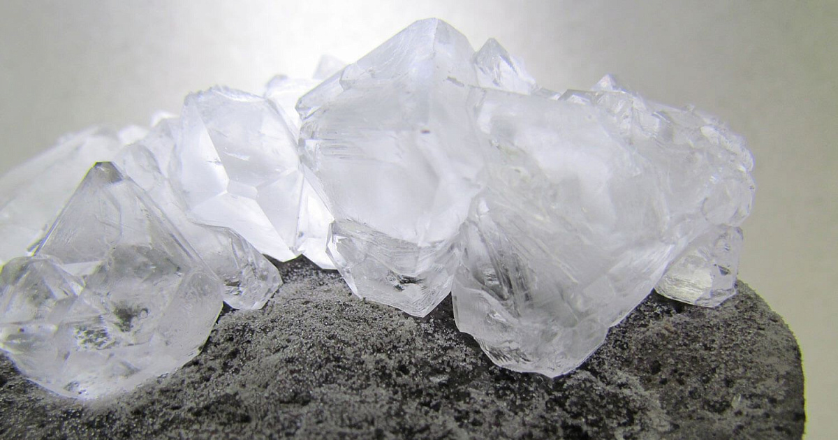 Алунит в природе