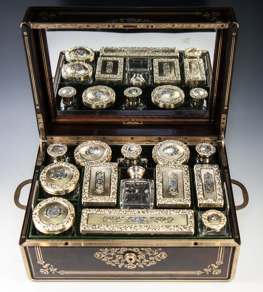 Французский несессер Французский несессер